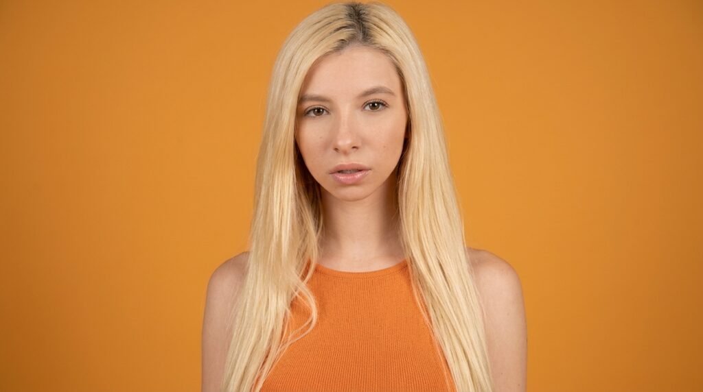 Kenzie Reeves Biography: Age, Career, Height & Net Worth