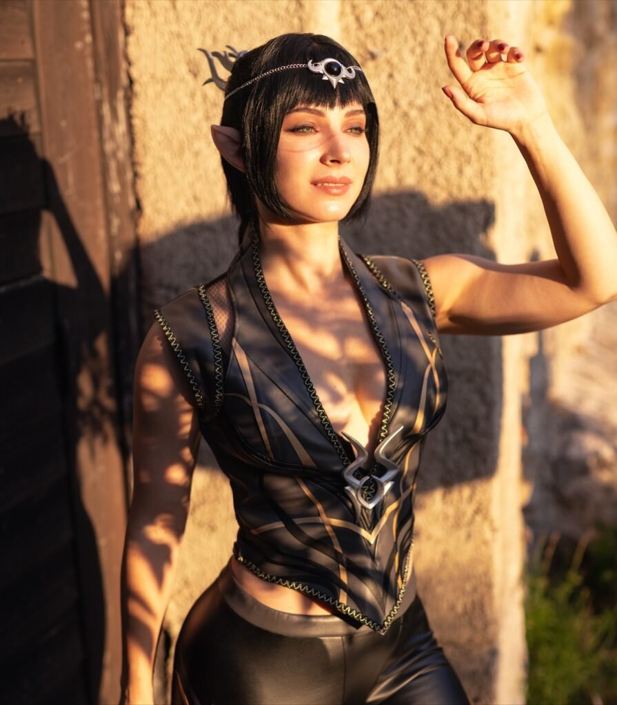 Enji Night Biography: Age, Career, Cosplay Work, and Facts