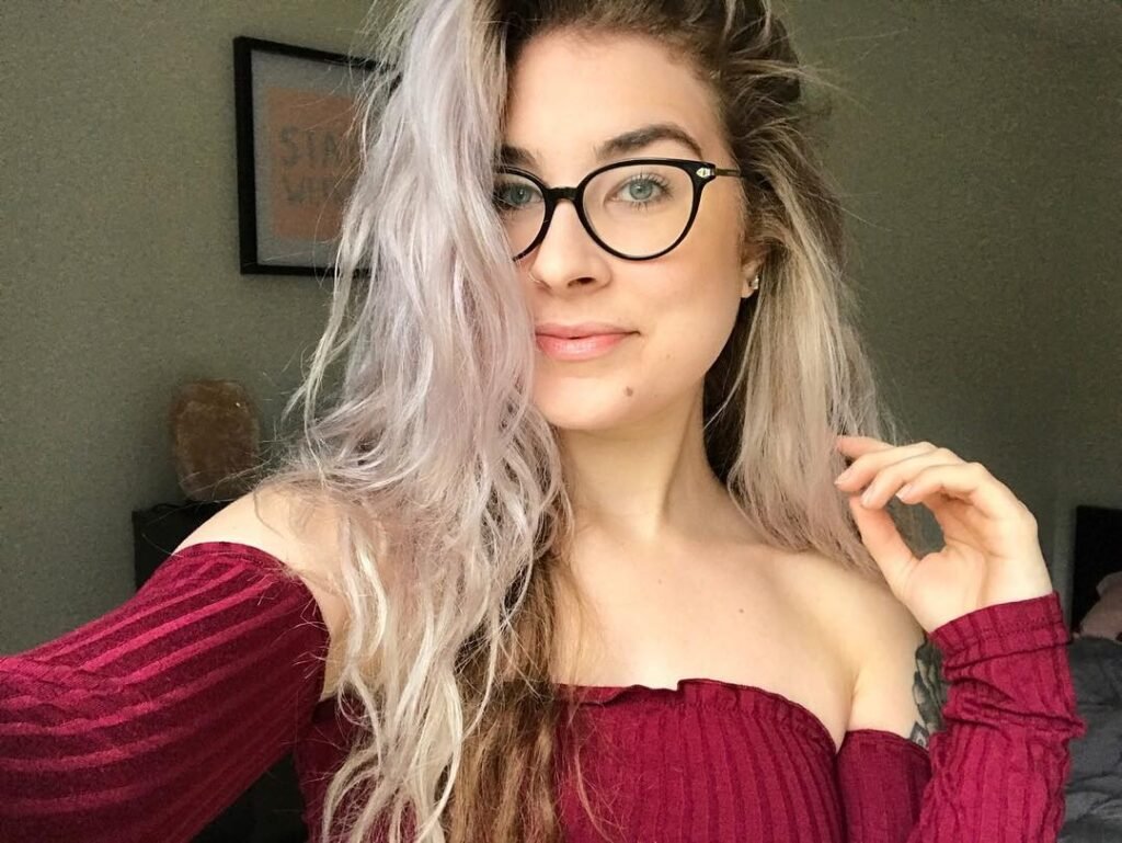 Jen Bretty: Complete Bio, Age, Career, Height & Net Worth