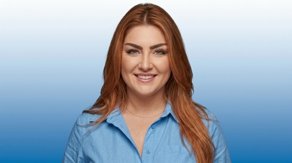 Who Is Chloe Cooper? Age, Career, Height, Family & Net Worth