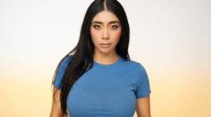 Violet Myers Bio: Age, Height, Career, Net Worth 2026