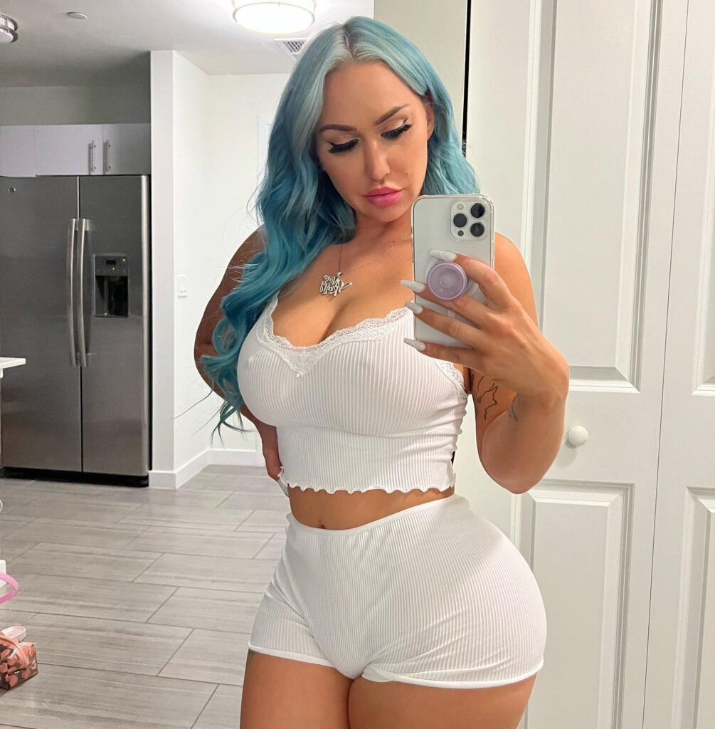 Nina Kayy Bio: Age, Career, Height, Family, Net Worth